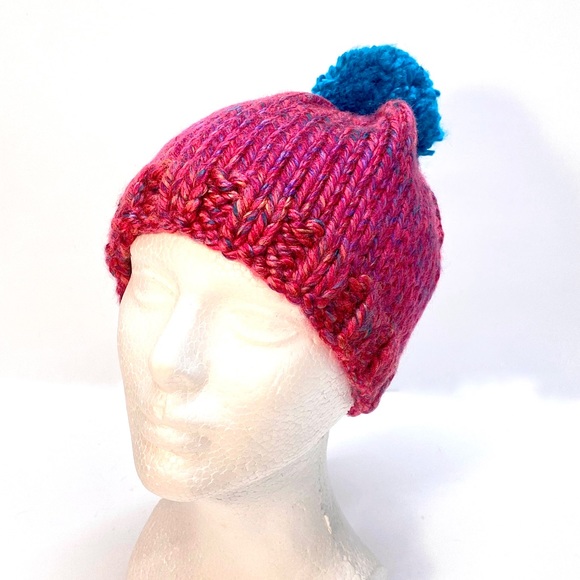 NWT HandKnit Chunky Ladies Pink & Teal Beanie Hat w/ Pom Pom One Size Fits Most - Picture 8 of 8